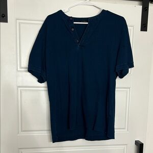 Banana Republic Men's Navy Blue Henley Shirt